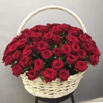 Букет Корзина с 115 розами артикул букета: 162604chb